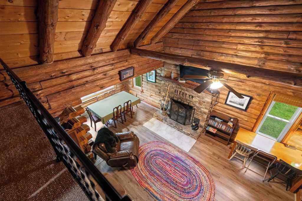 Photo of Livingroom in Fishers Hill