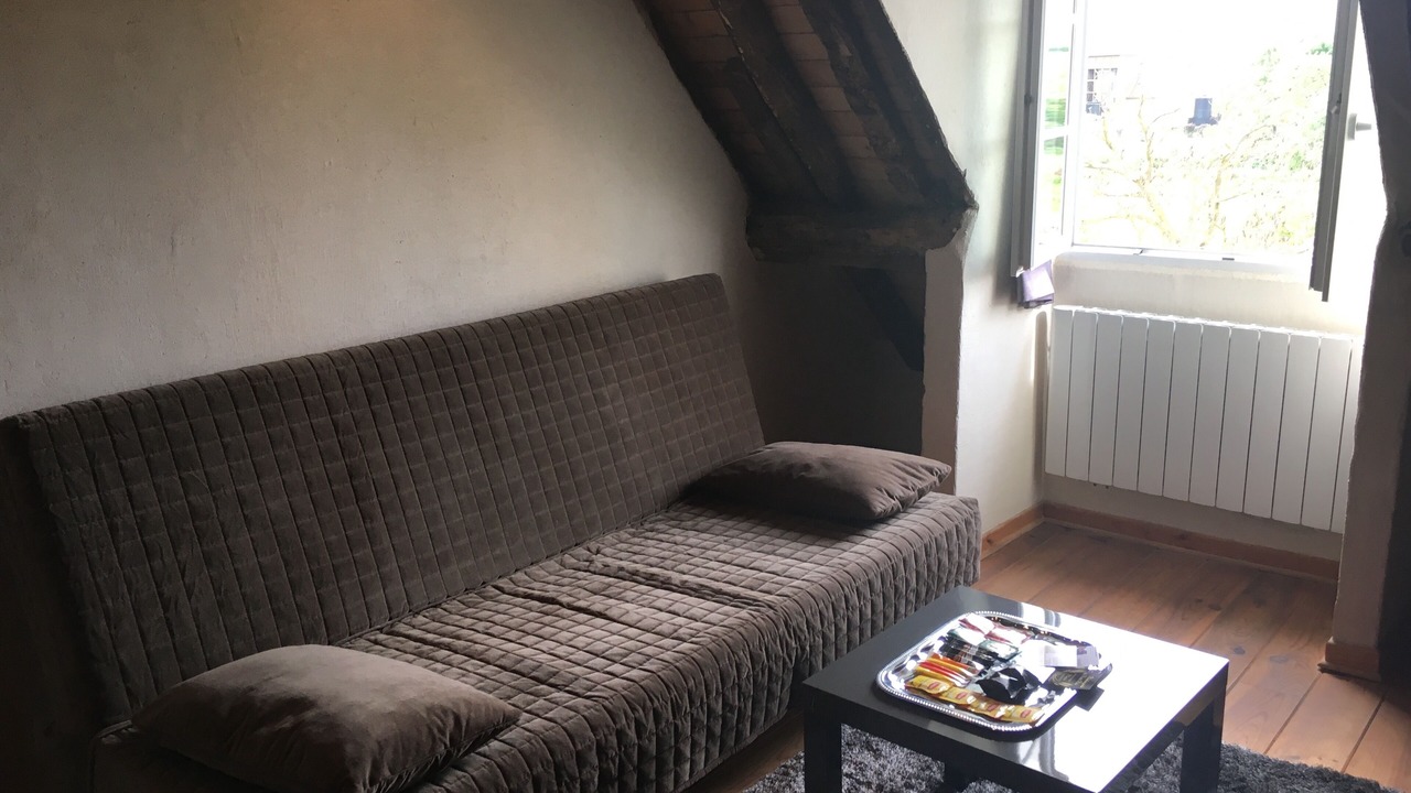 Photo of Livingroom in Thiveral-Grignon