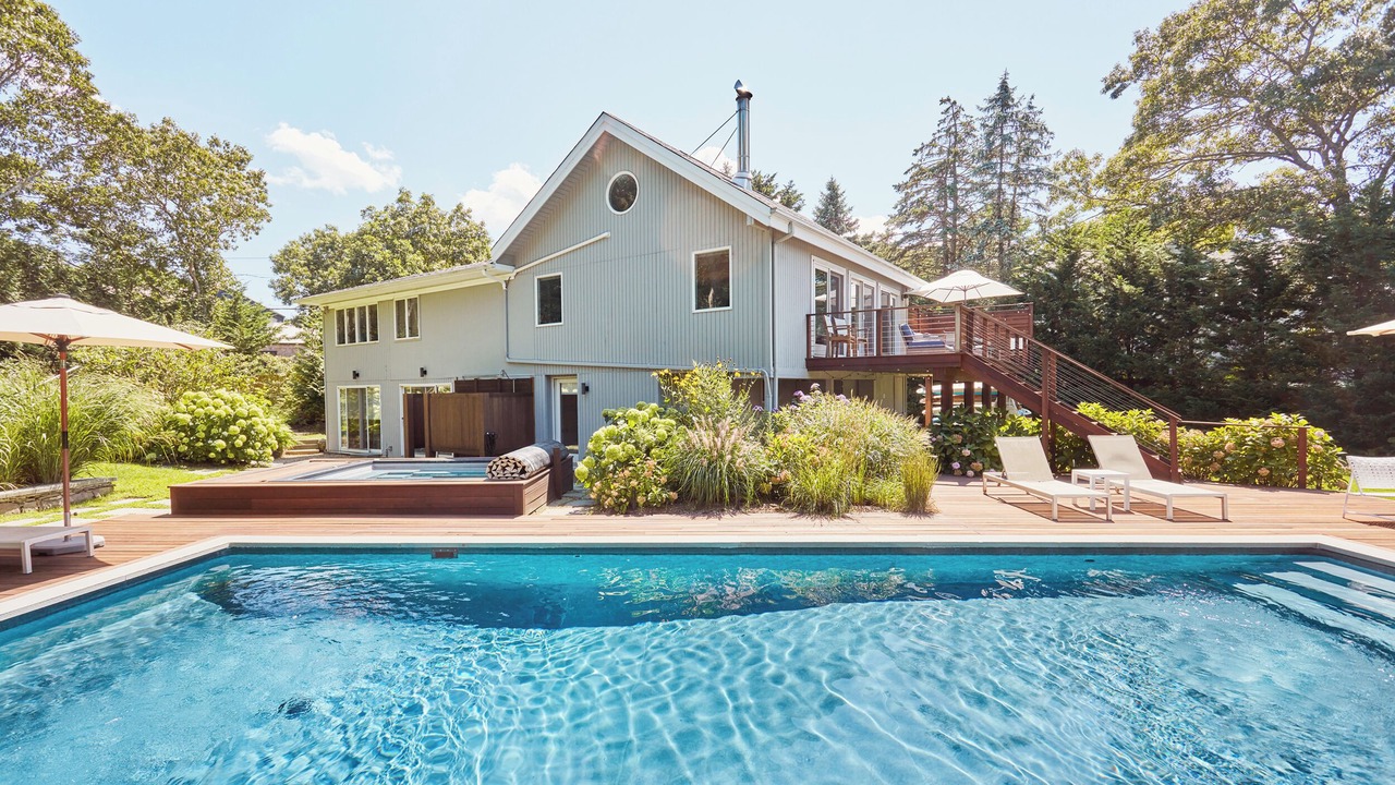 Photo of Outdoor in Lion Head Beach