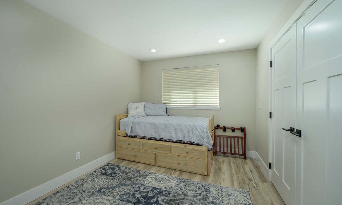 Photo of Bedroom in Kiwanda Shores