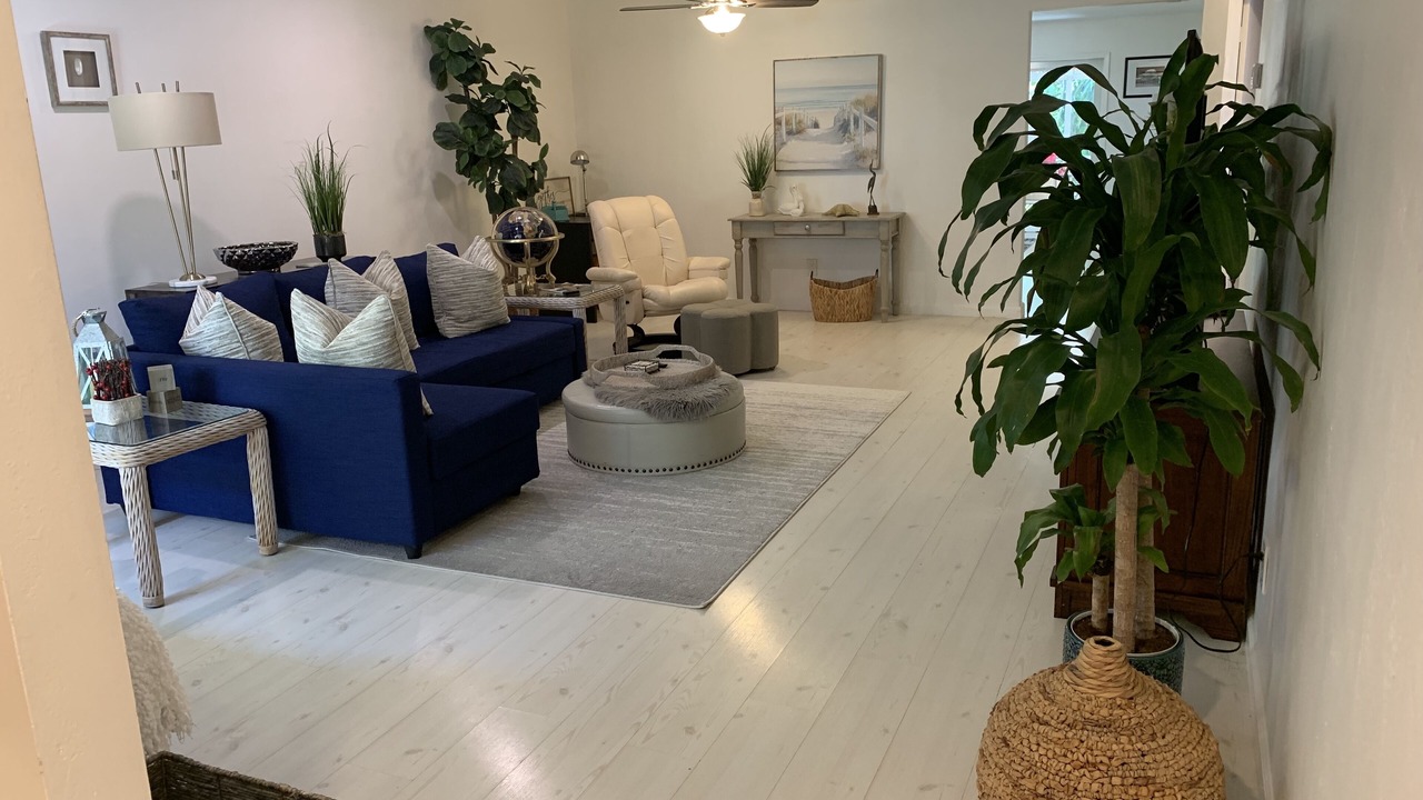 Photo of Livingroom in East Boca Raton