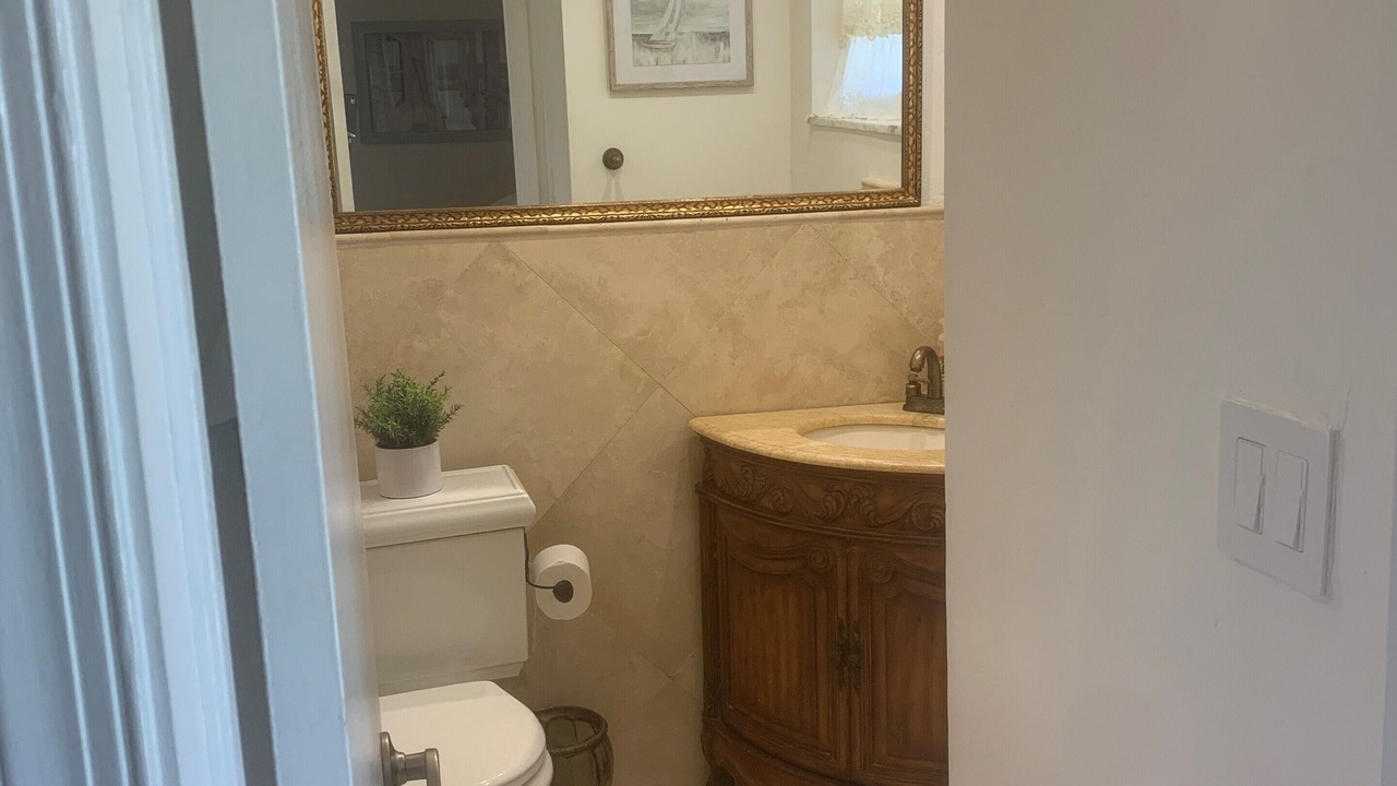 Photo of Bathroom in East Boca Raton