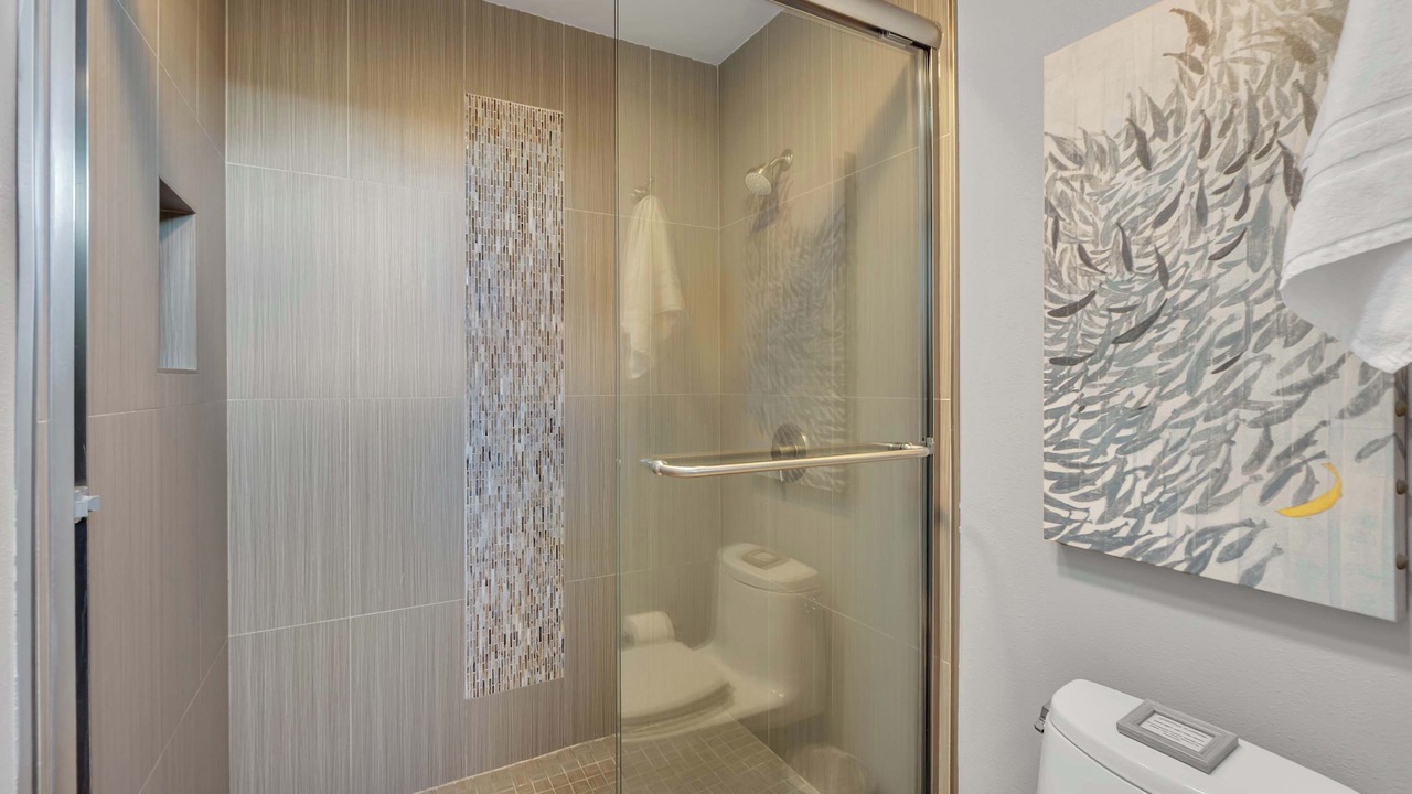 Photo of Bathroom in Balboa Peninsula