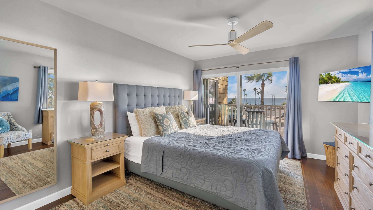 Photo of Bedroom in Balboa Peninsula