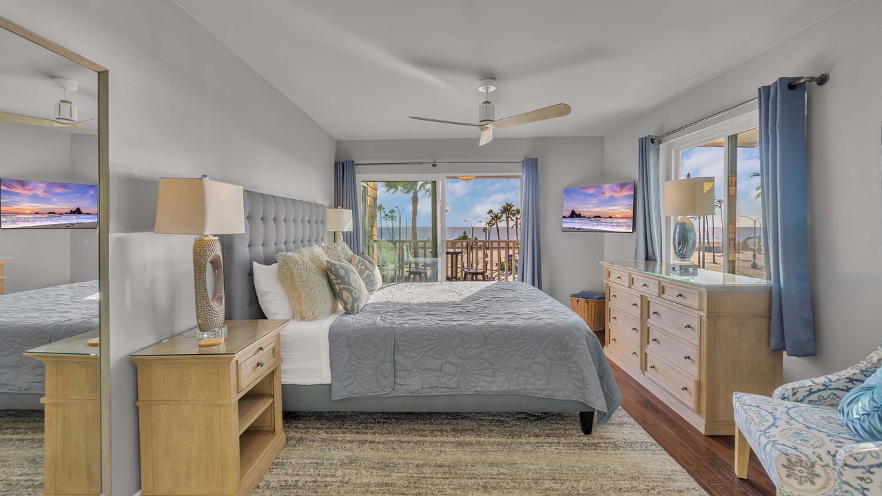 Photo of Bedroom in Balboa Peninsula