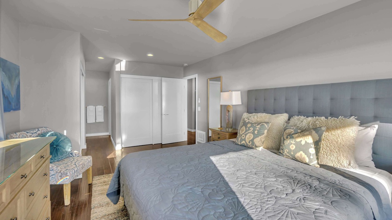 Photo of Bedroom in Balboa Peninsula