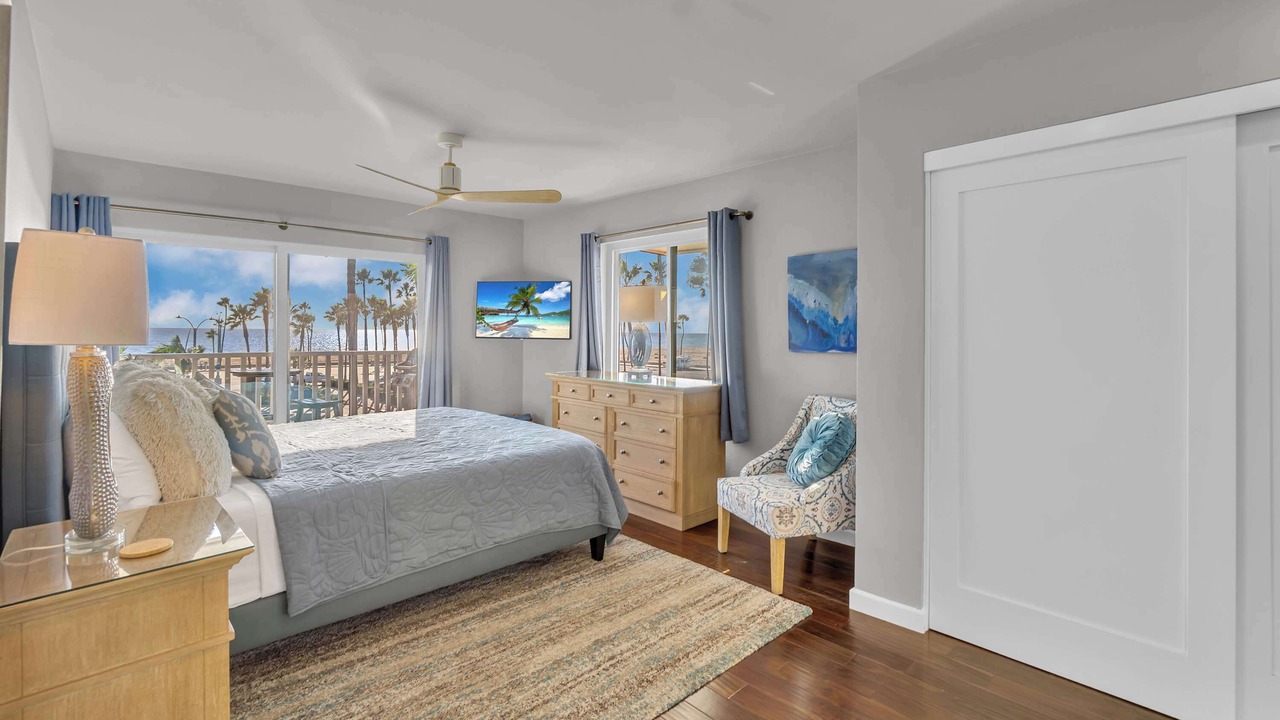 Photo of Bedroom in Balboa Peninsula