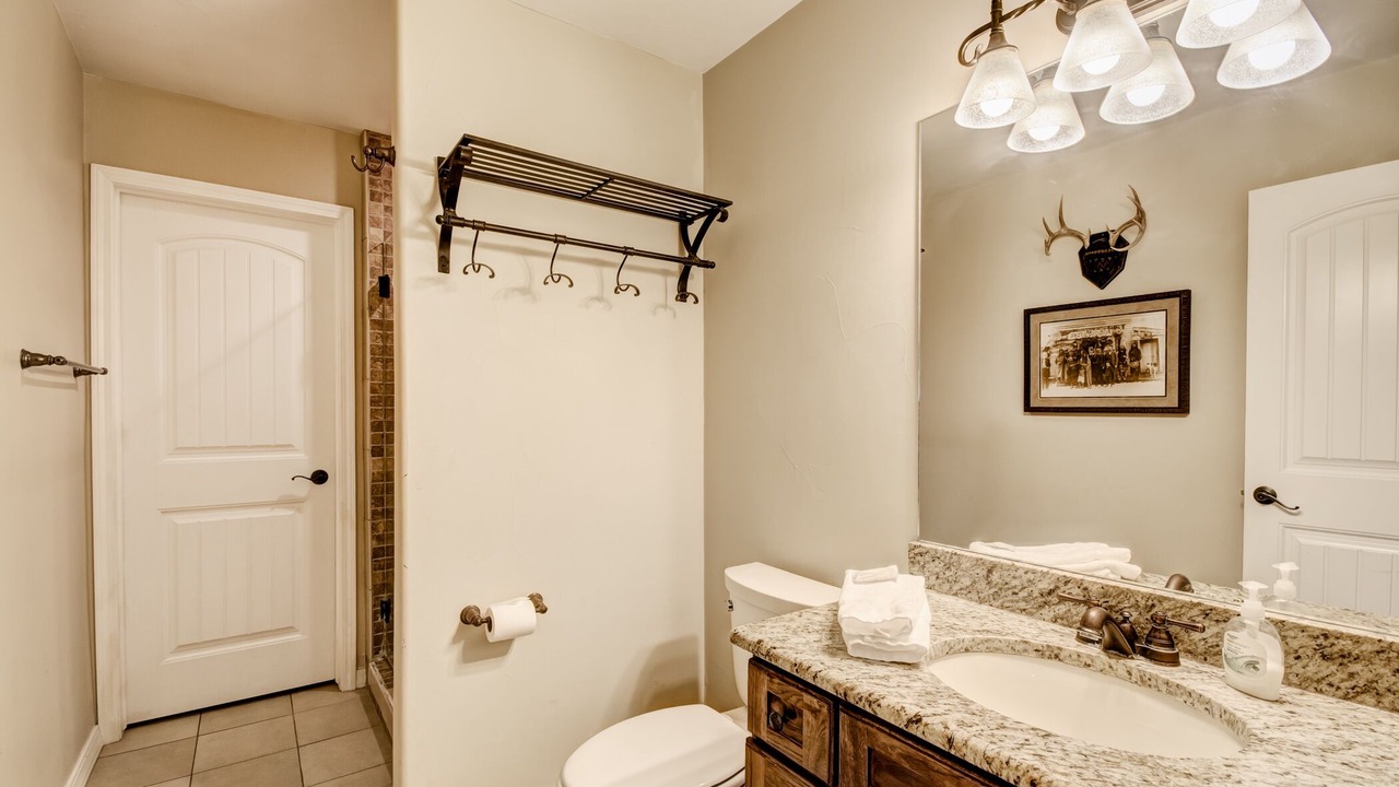 Photo of Bathroom in Ruidoso