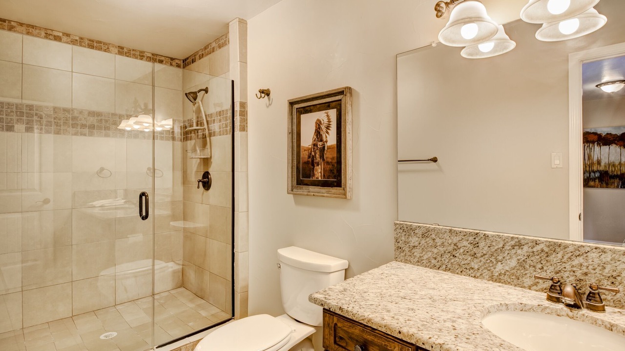 Photo of Bathroom in Ruidoso