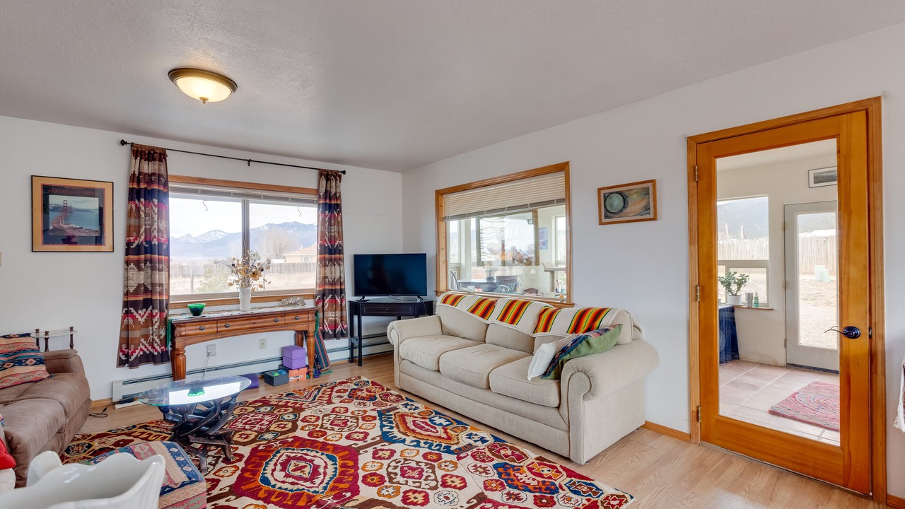 Photo of Livingroom in Taos