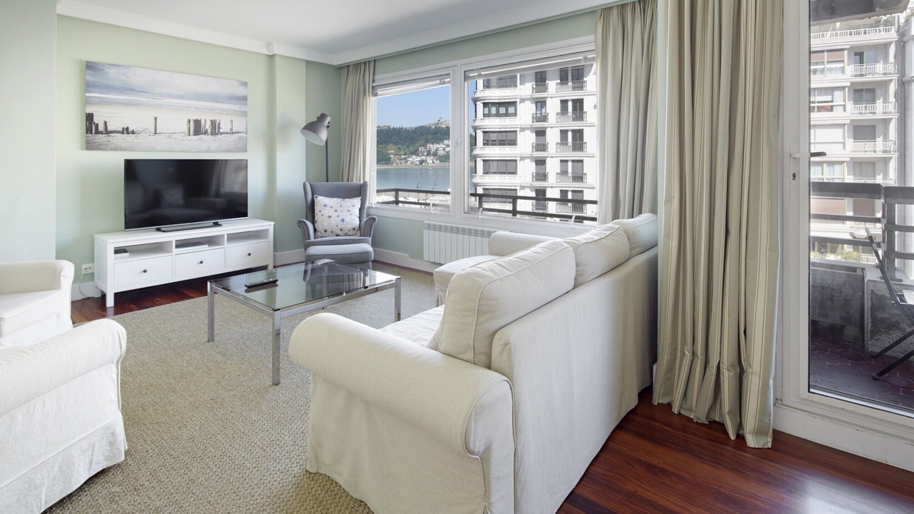Photo of Livingroom in San Sebastian Centro