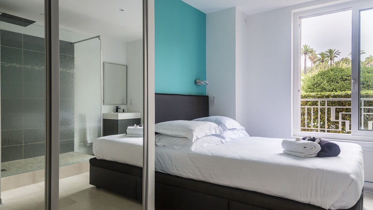 Photo of Bedroom in Cannes City Centre