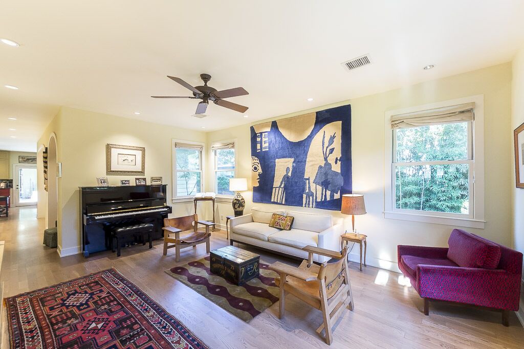 Photo of Livingroom in Barton Heights