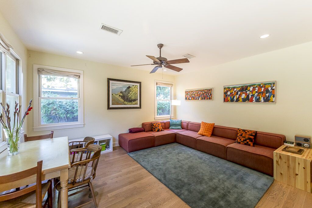 Photo of Livingroom in Barton Heights