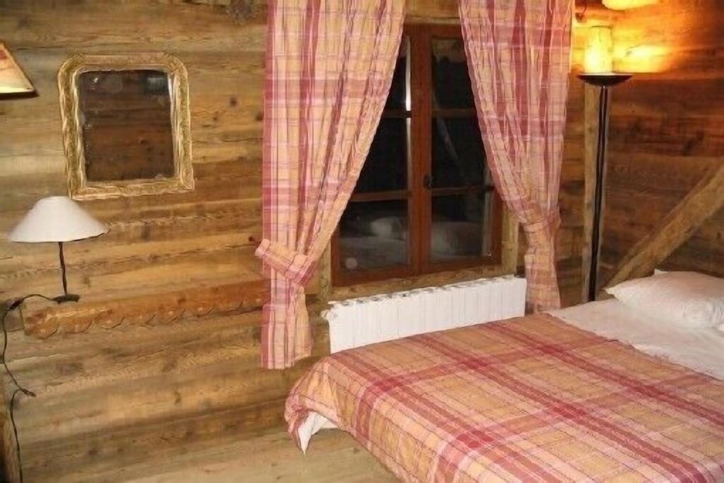 Photo of Bedroom in Montaimont