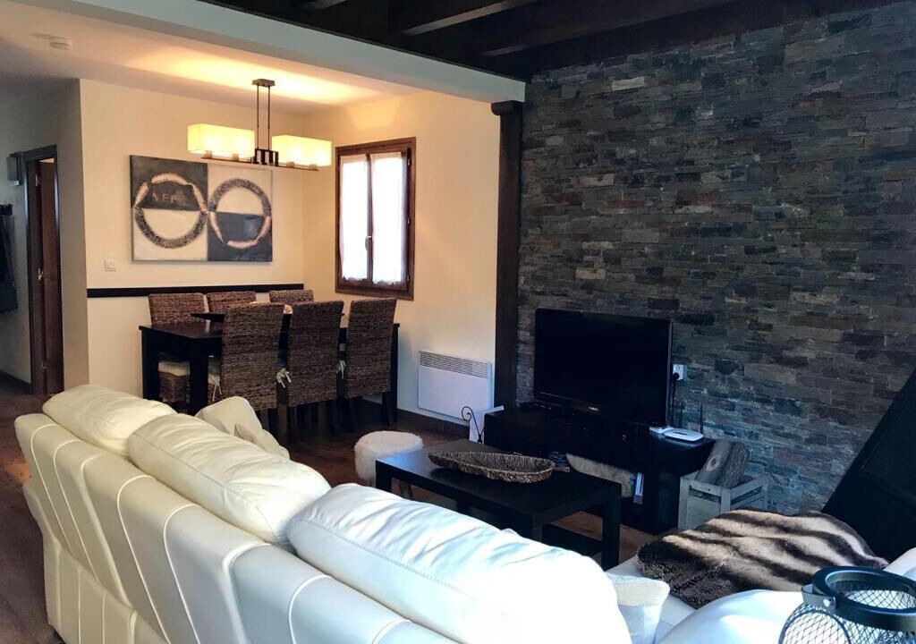 Photo of Livingroom in Err