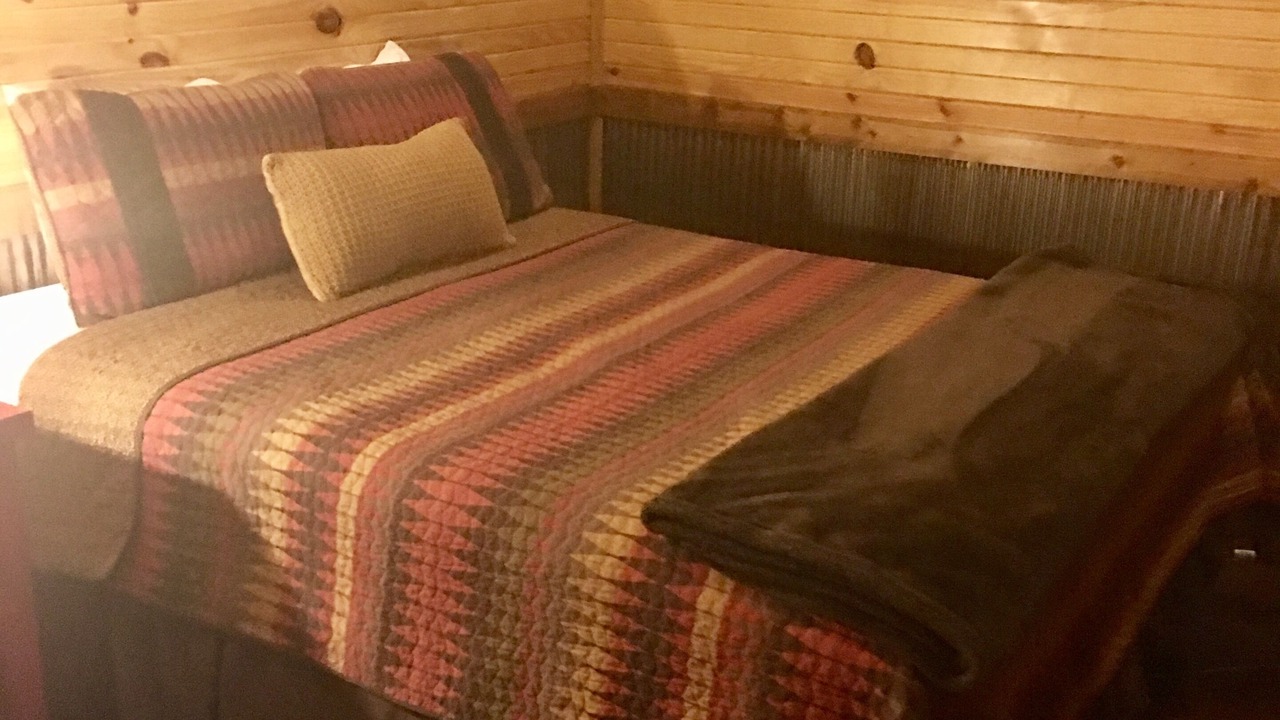 Photo of Bedroom in Doniphan
