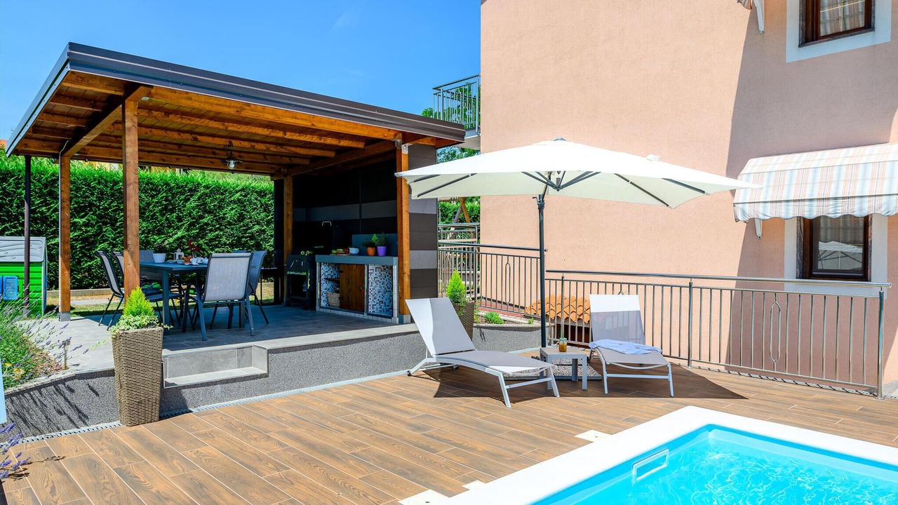 Photo of Outdoor in Vinez