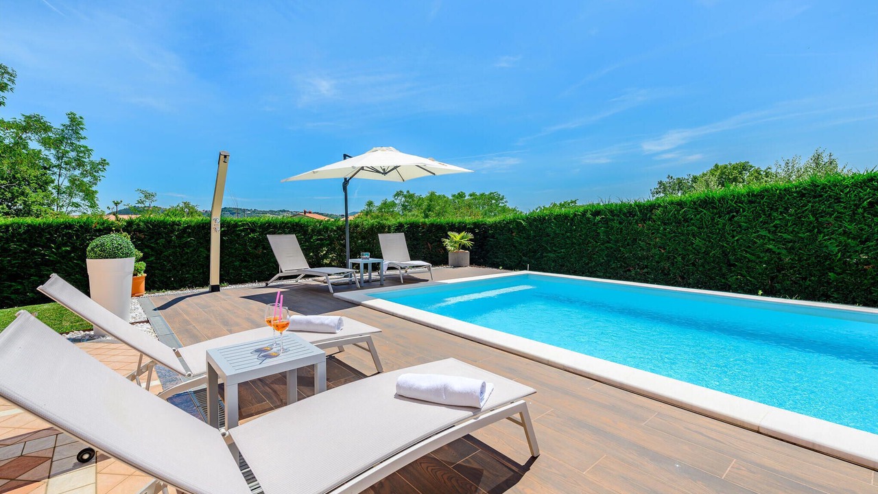 Photo of Outdoor in Vinez