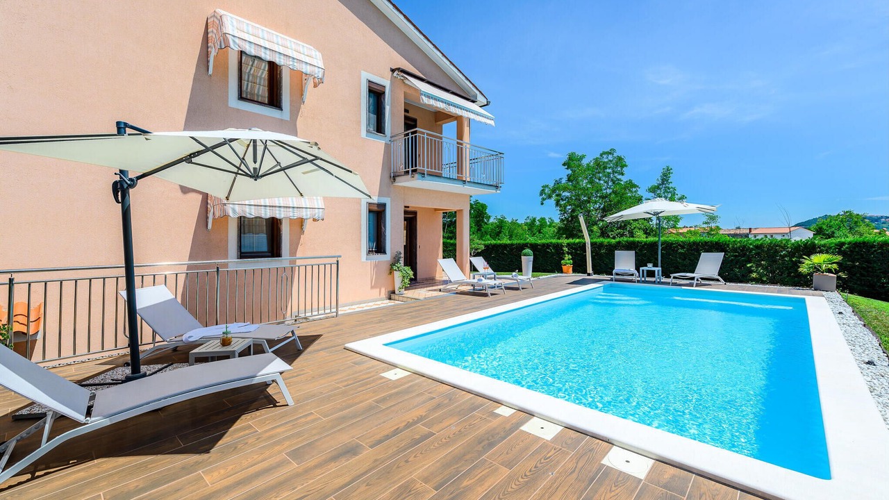 Photo of Outdoor in Vinez