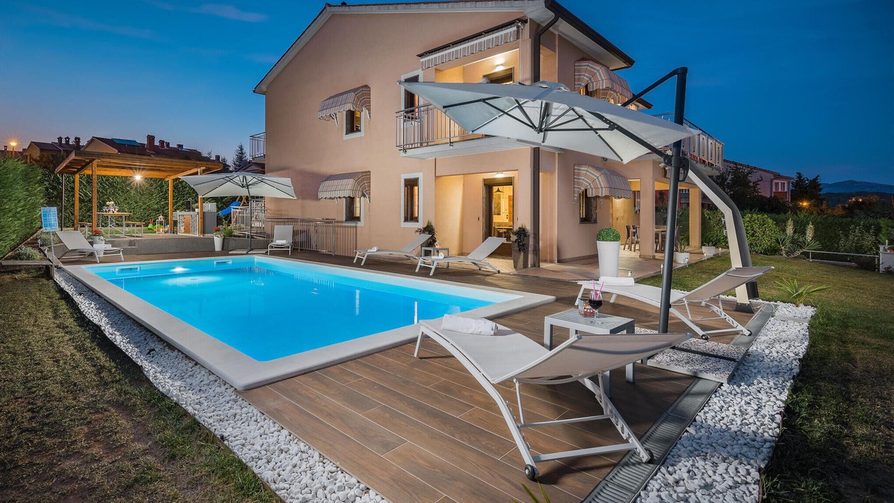 Photo of Outdoor in Vinez