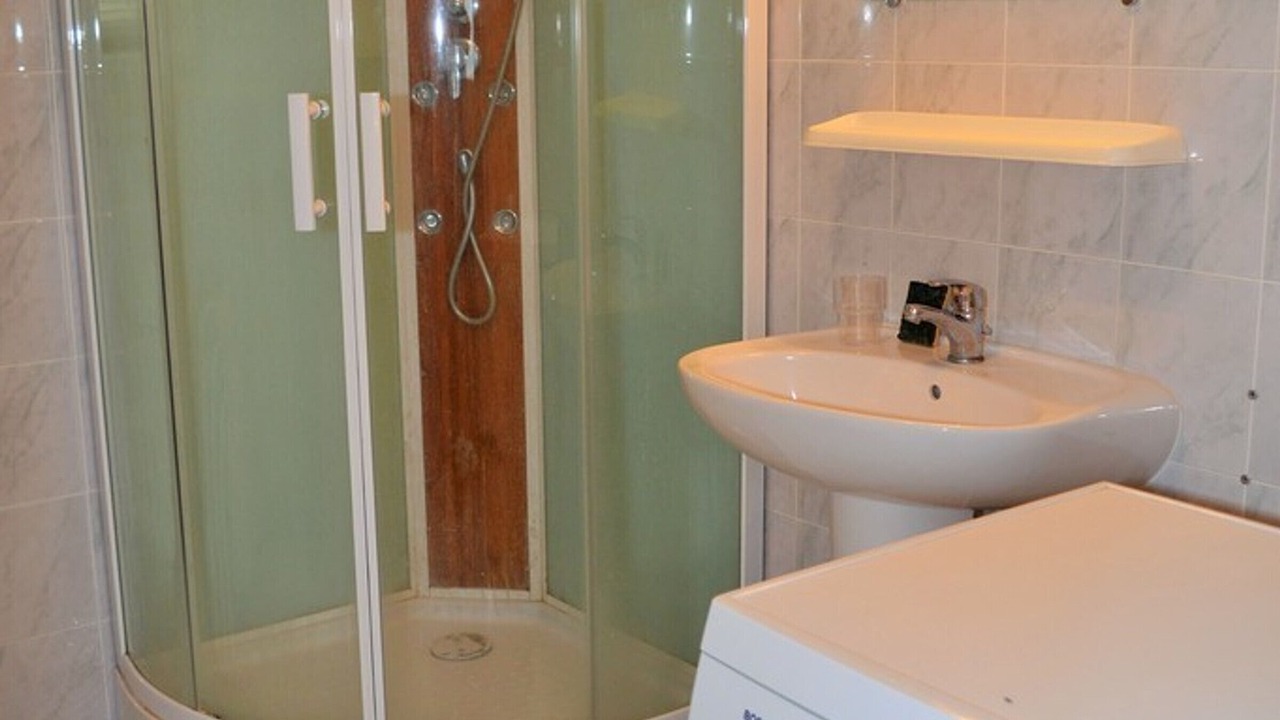 Photo of Bathroom in Saint-Laurent-de-Lin