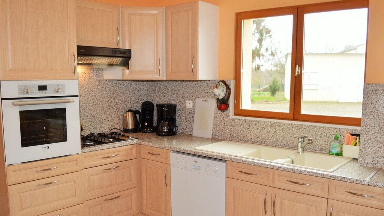 Photo of Kitchen in Saint-Laurent-de-Lin