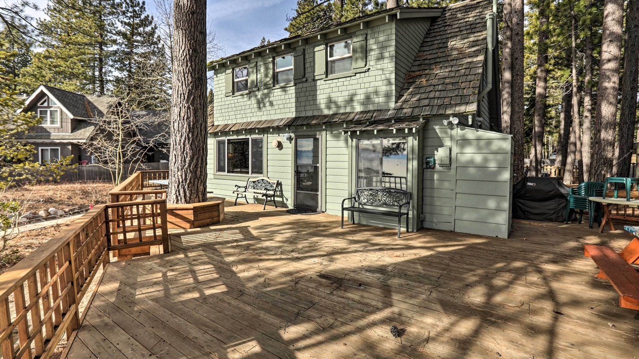 Photo of Patio Balcony in Tahoe Vista