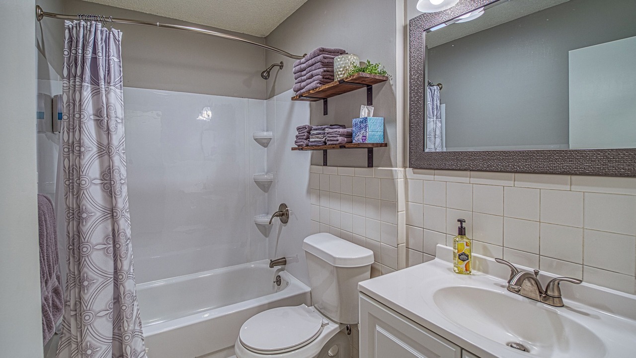 Photo of Bathroom in Marshall