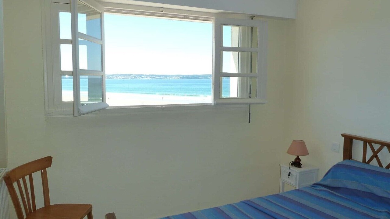 Photo of Bedroom in Plonevez-Porzay