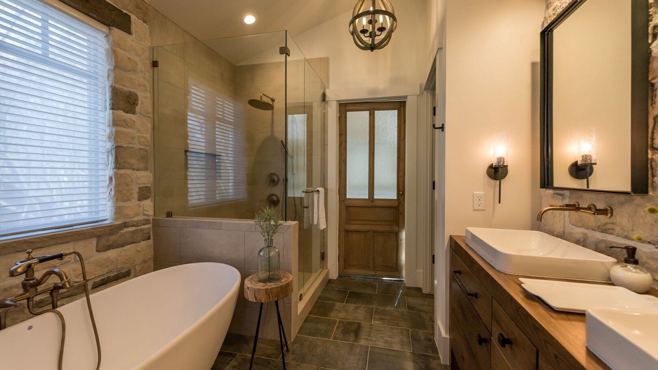Photo of Bathroom in Sundance