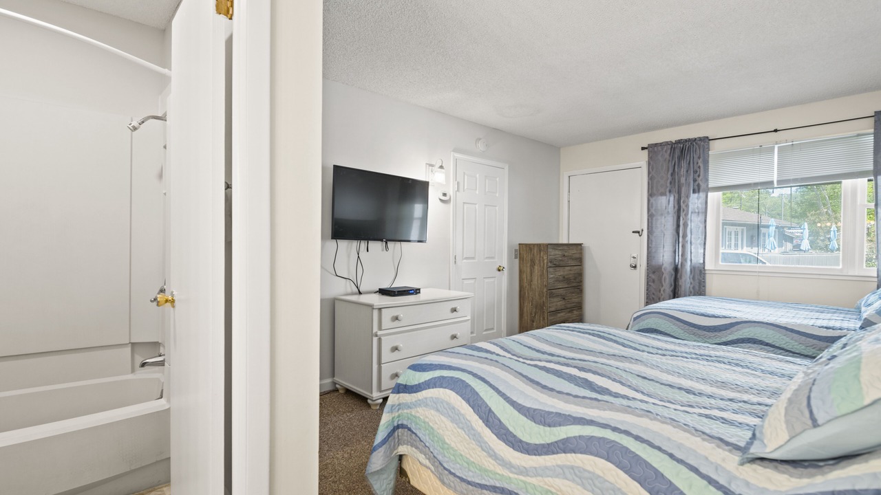 Photo of Bedroom in Lake George