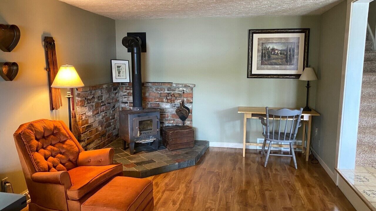 Photo of Livingroom in Conesus