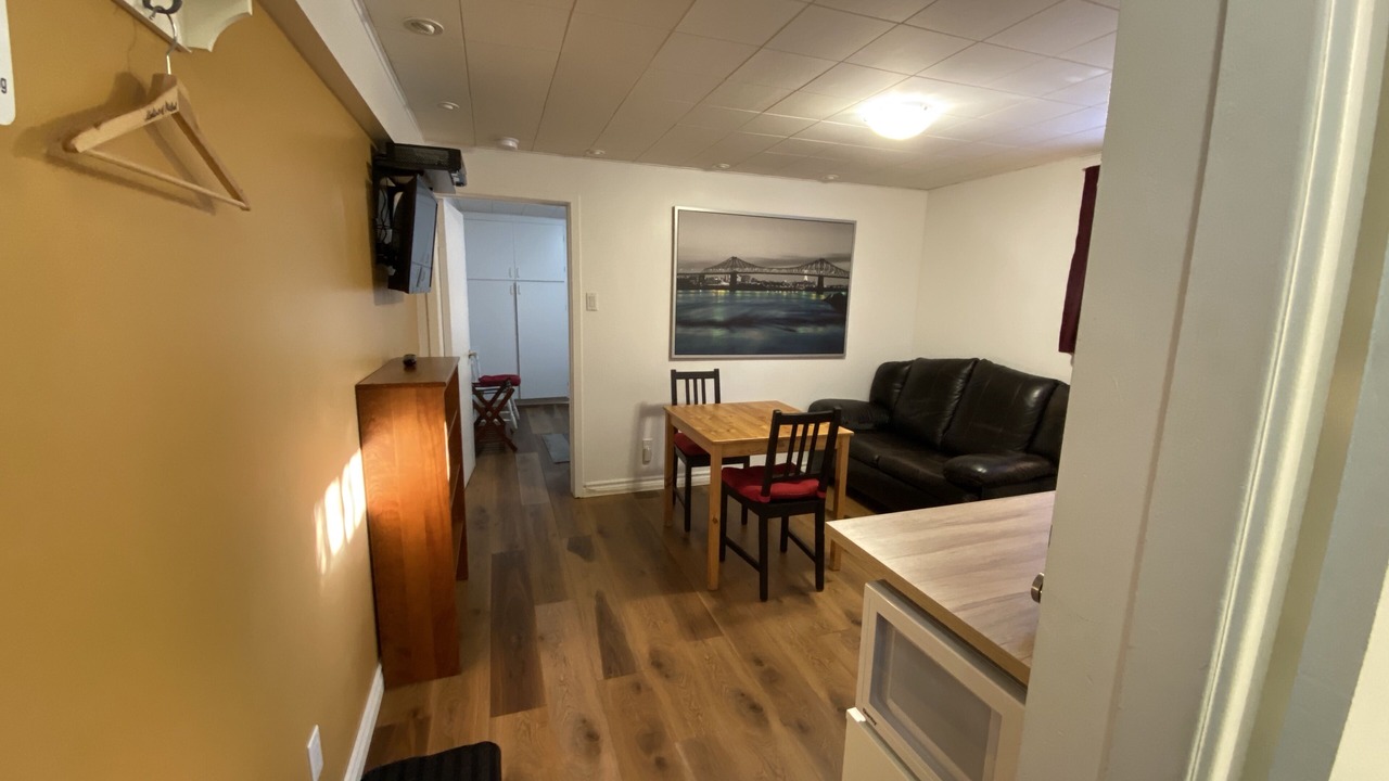Photo of Livingroom in Boucherville