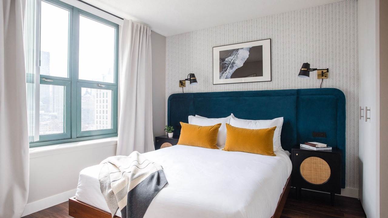 Photo of Bedroom in Near North Side