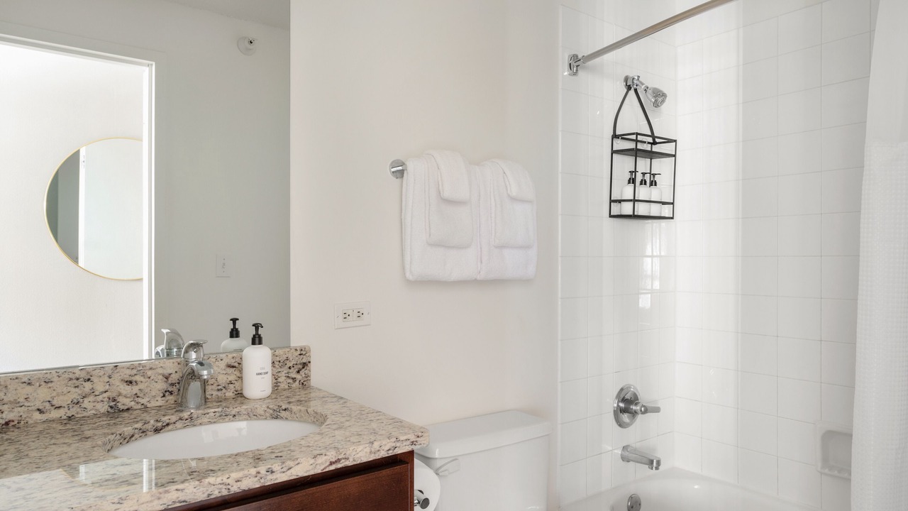 Photo of Bathroom in Near North Side