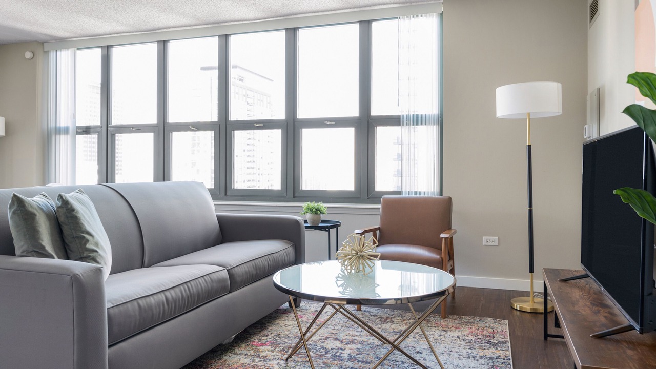 Photo of Livingroom in Near North Side