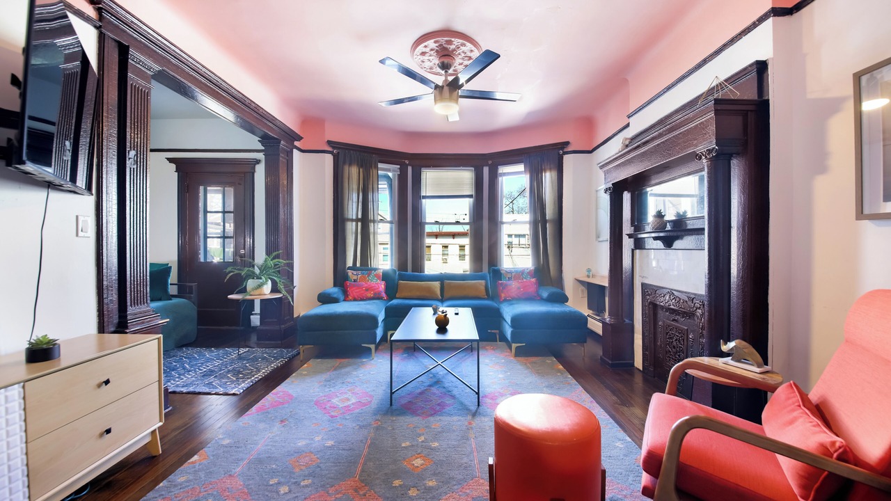Photo of Livingroom in West Side