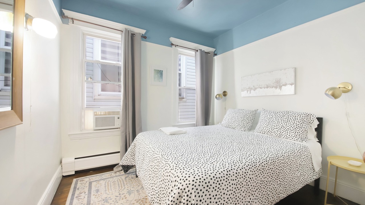 Photo of Bedroom in West Side