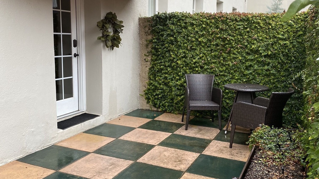 Photo of Patio Balcony in Greenville Downtown