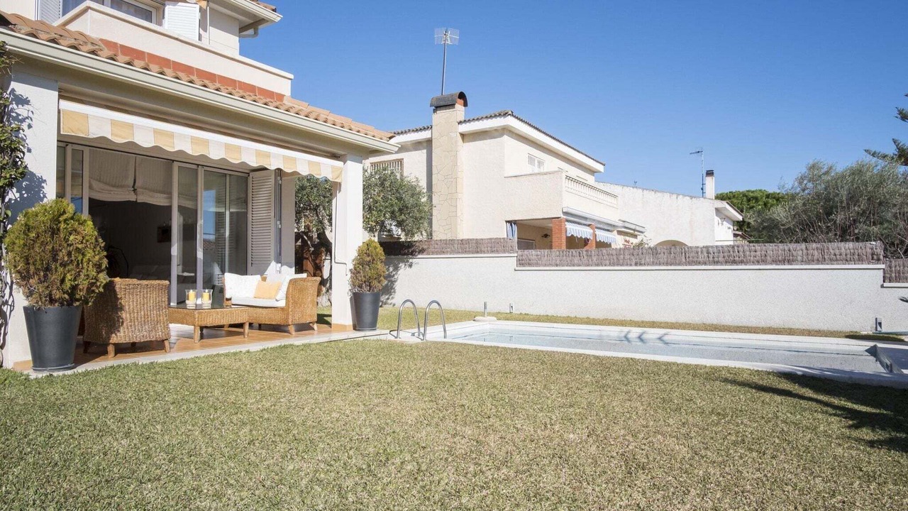 Photo of Outdoor in El Mas Mel