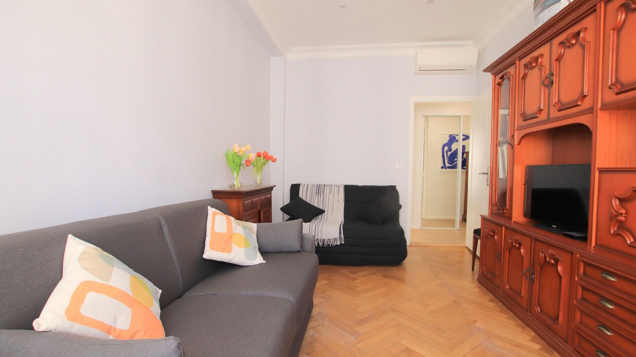 Photo of Others in Vernier