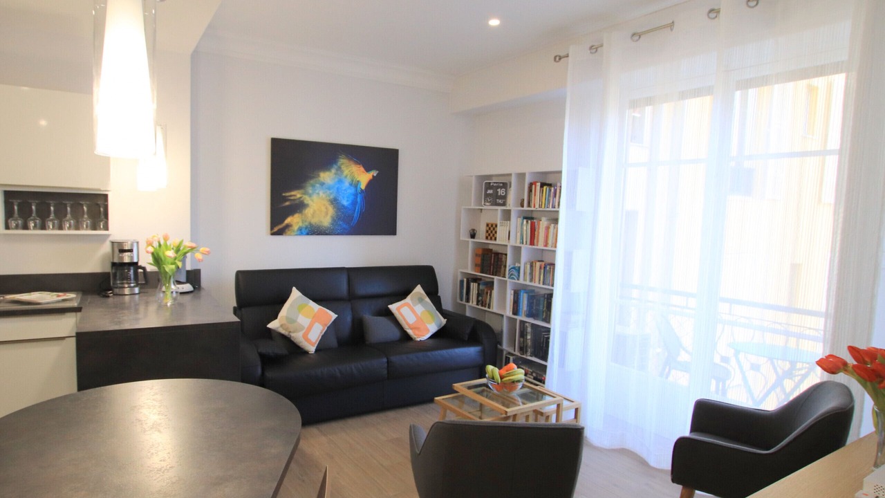 Photo of Others in Vernier