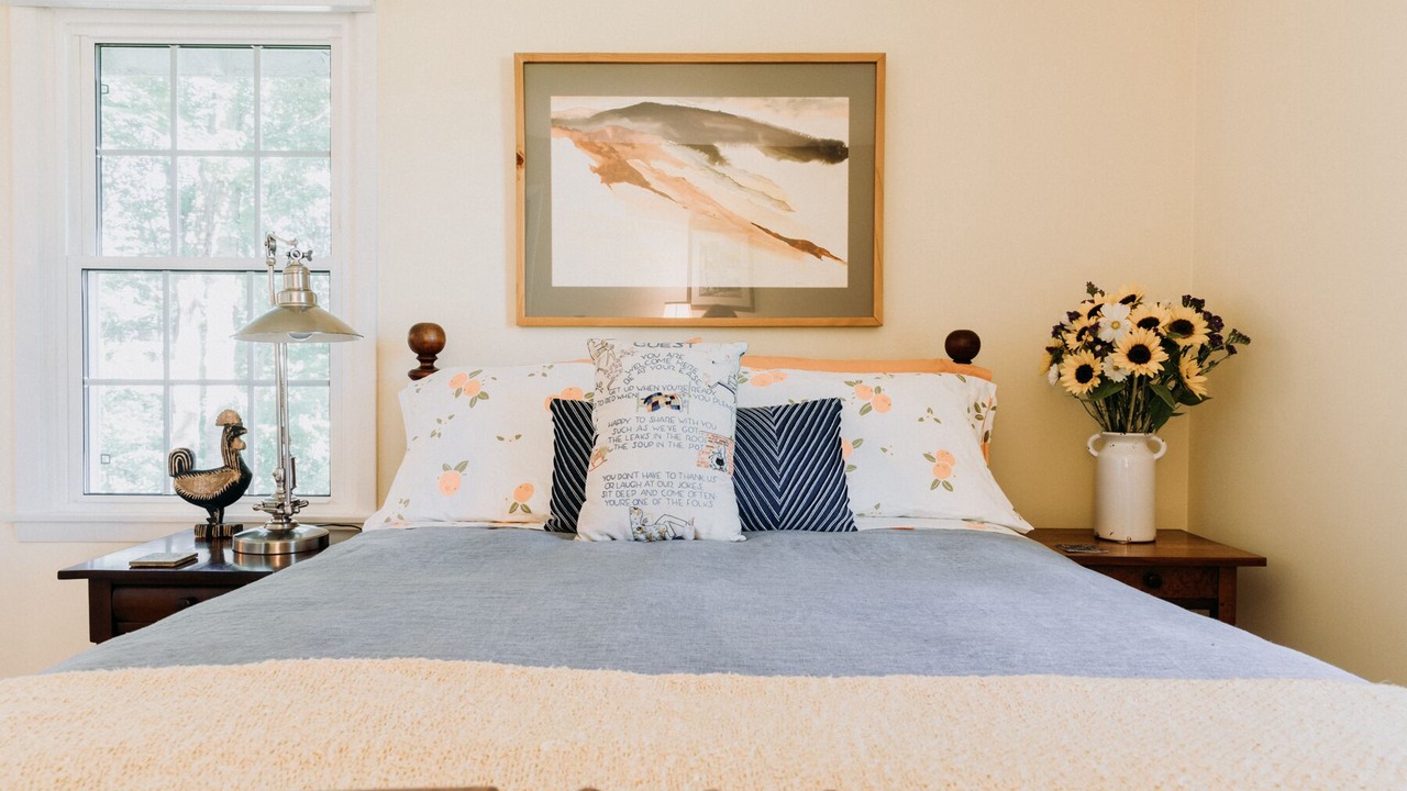 Photo of Bedroom in Collins Center