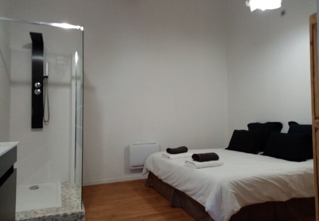 Photo of Bedroom in Villeseque-des-Corbieres