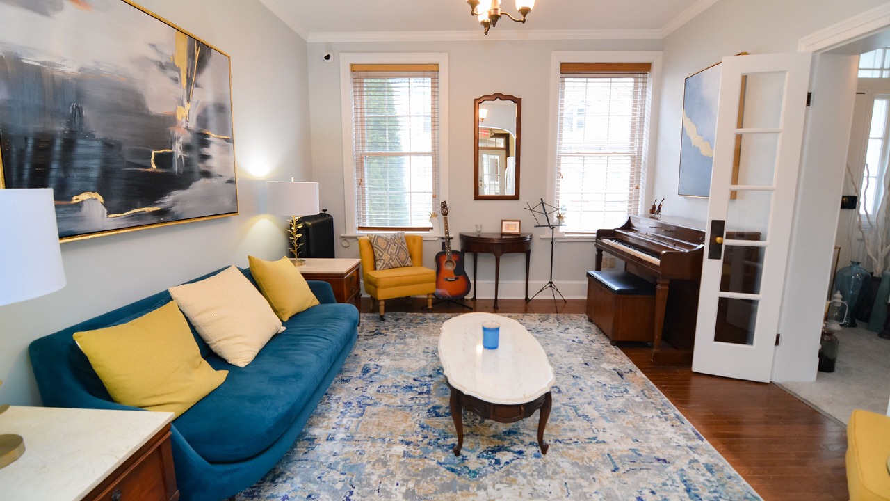 Photo of Livingroom in Ashfield