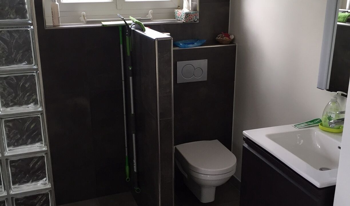Photo of Bathroom in Le Locle