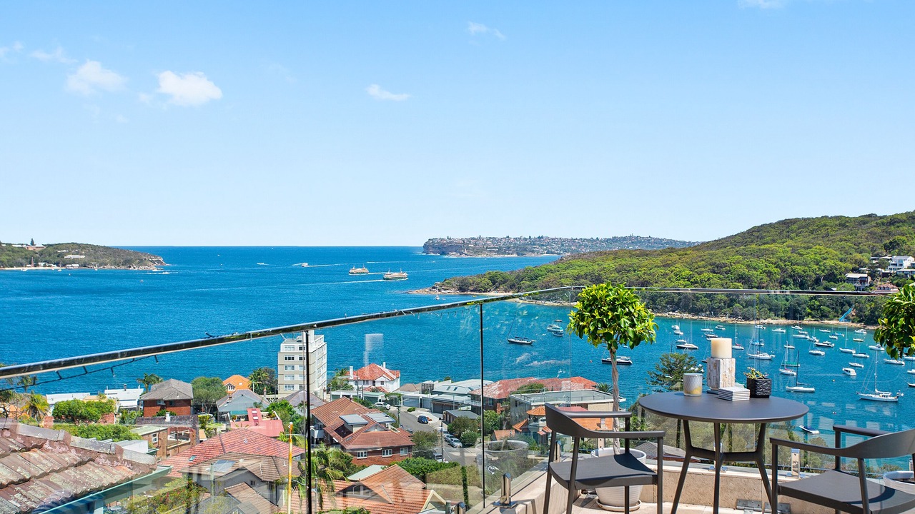 Photo of Others in Fairlight