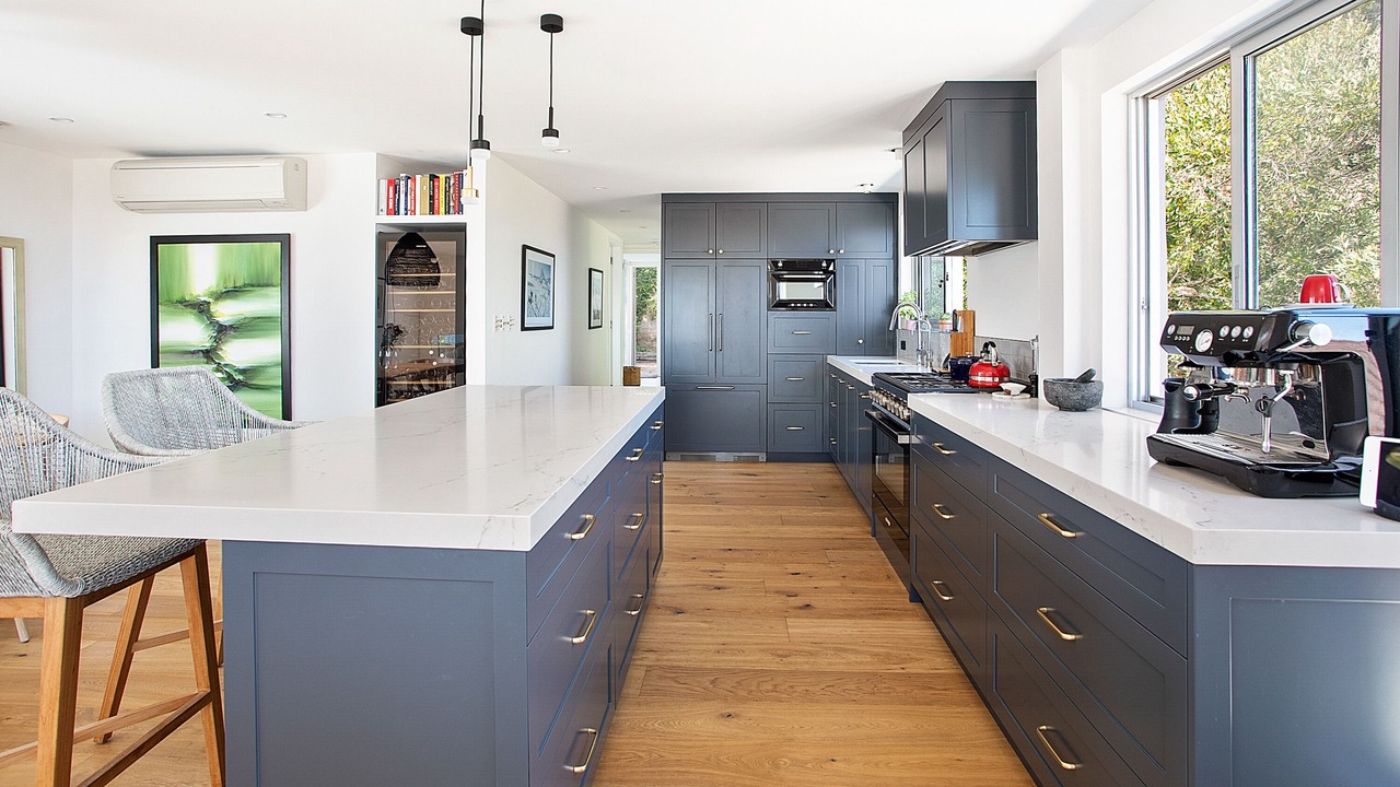 Photo of Others in Fairlight