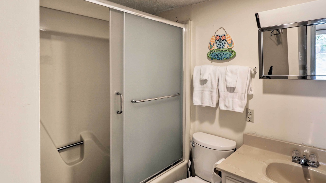 Photo of Bathroom in Piney